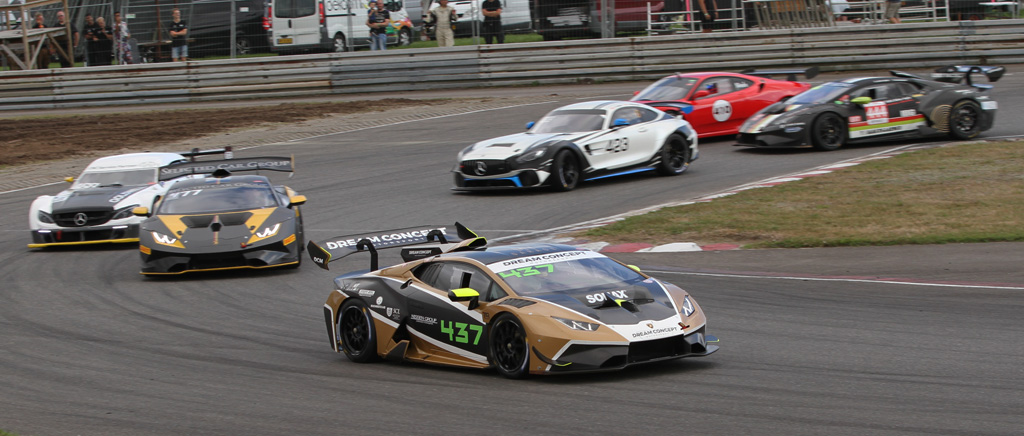 Kiesa og Nissen i front med deres Lamborghini Super Trofeo.
(Foto: Motorsporten.dk)